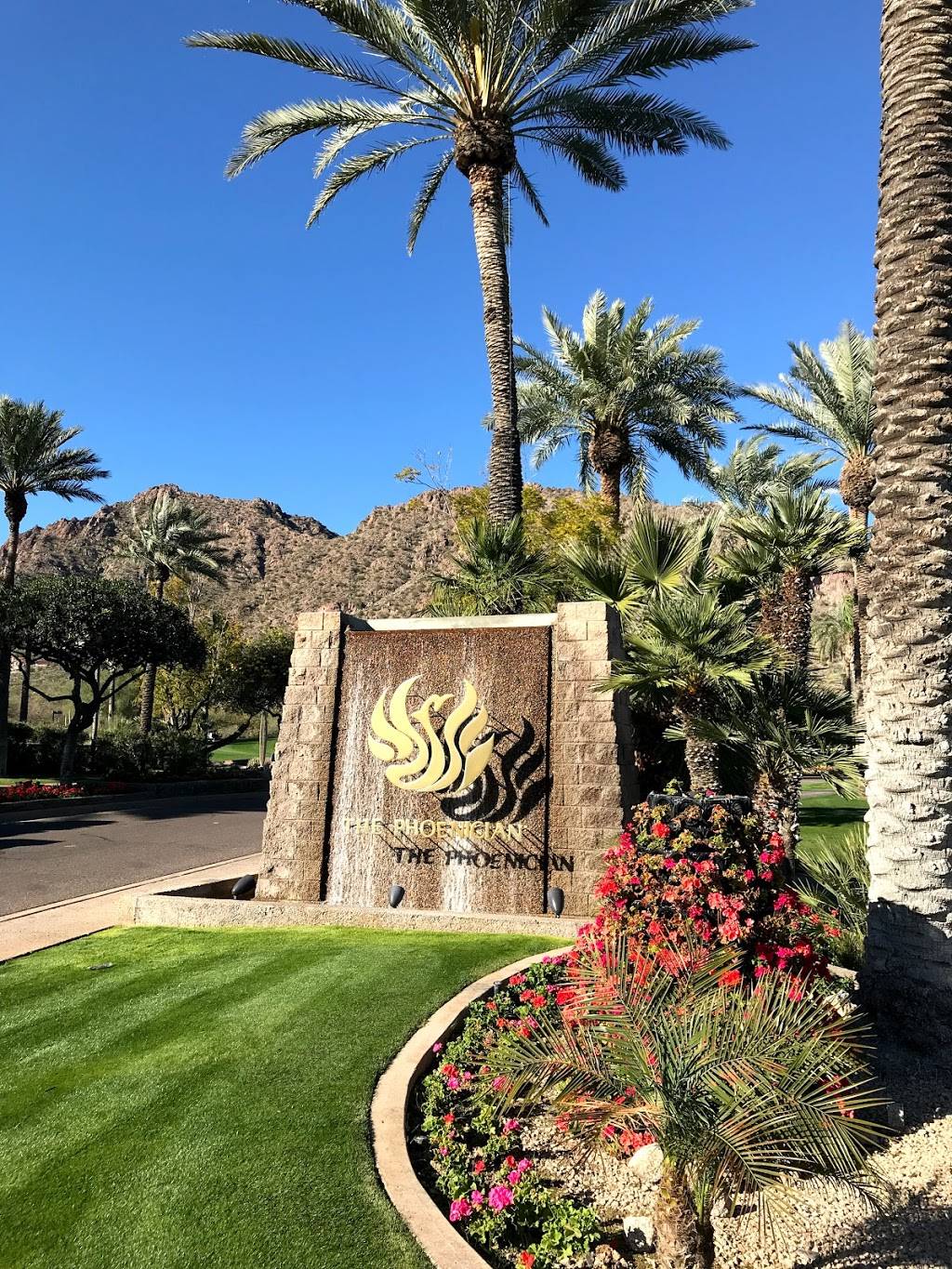 Phoenician Golf Club | restaurant | 6000 E Camelback Rd, Scottsdale, AZ 85251, USA | 4804232449 OR +1 480-423-2449