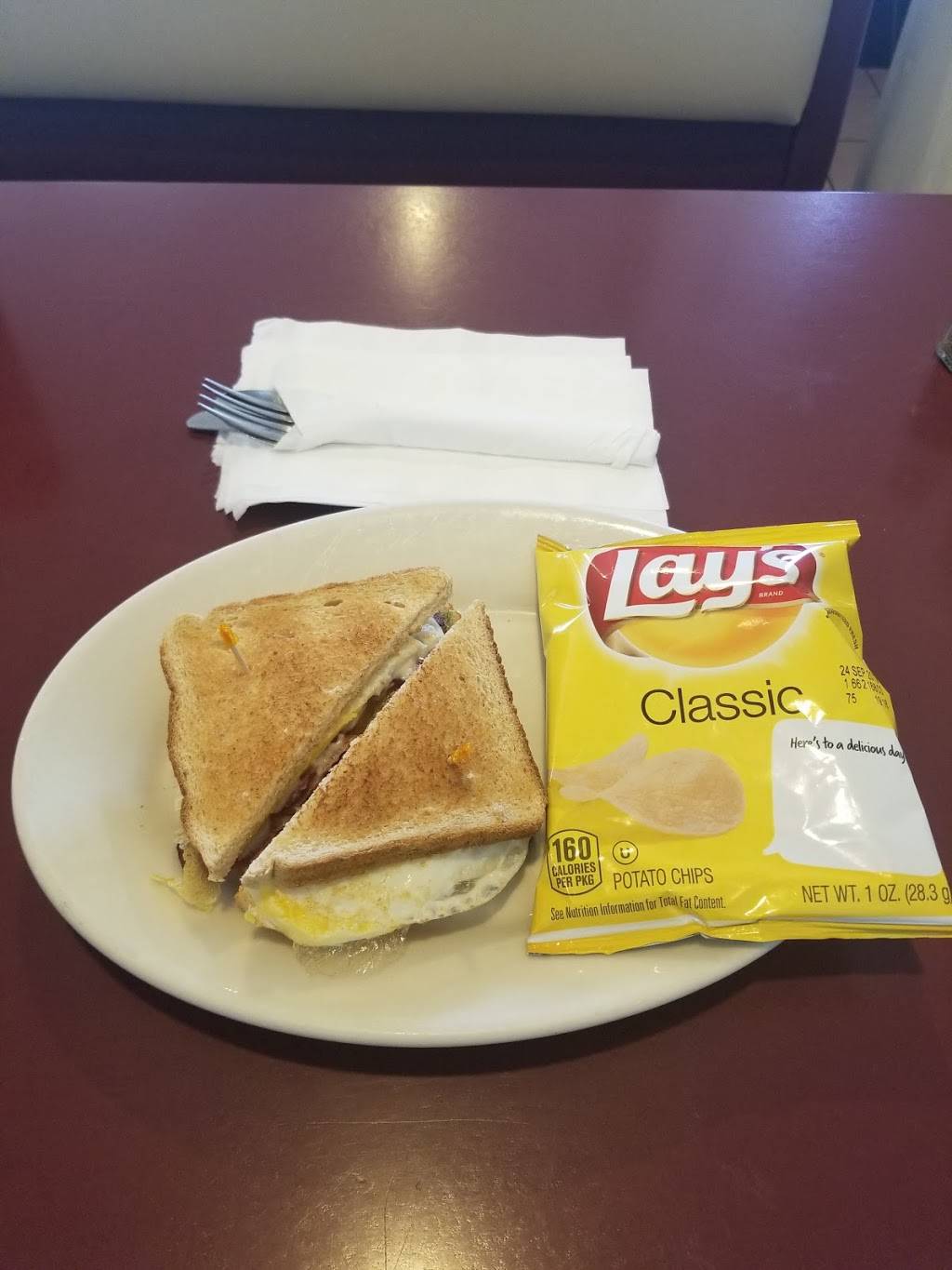 Eddys Diner | restaurant | 187 Beach St, Malden, MA 02148, USA | 7816053077 OR +1 781-605-3077