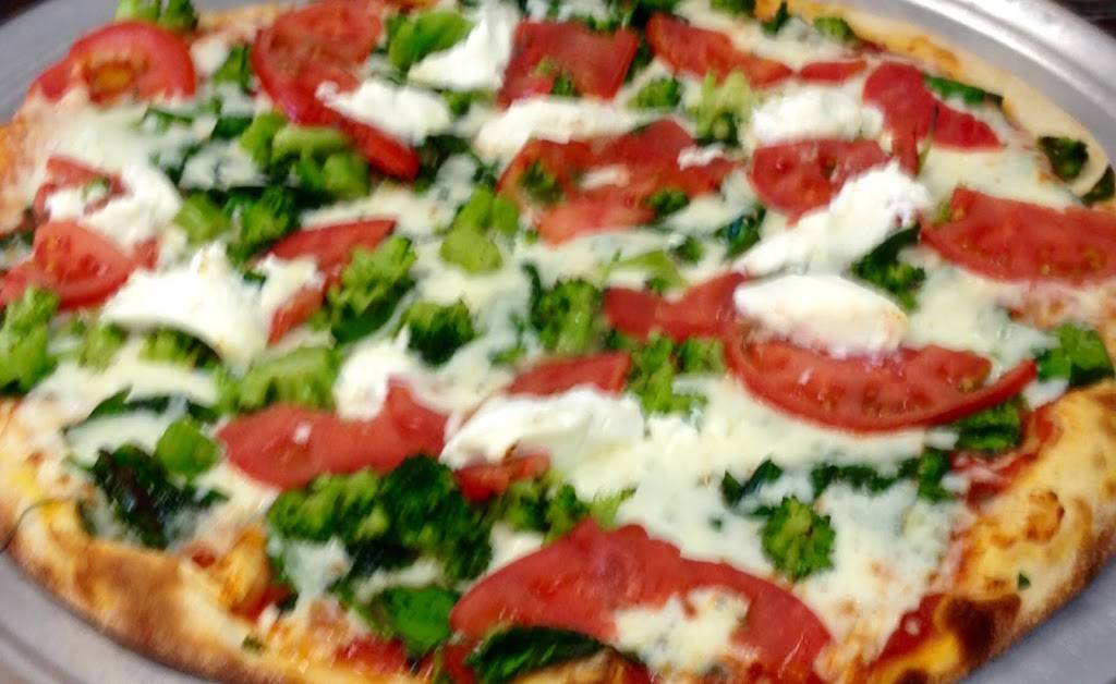 Pizza Mania | restaurant | 1734 Bruce B Downs Blvd, Wesley Chapel, FL 33544, USA | 8139070005 OR +1 813-907-0005