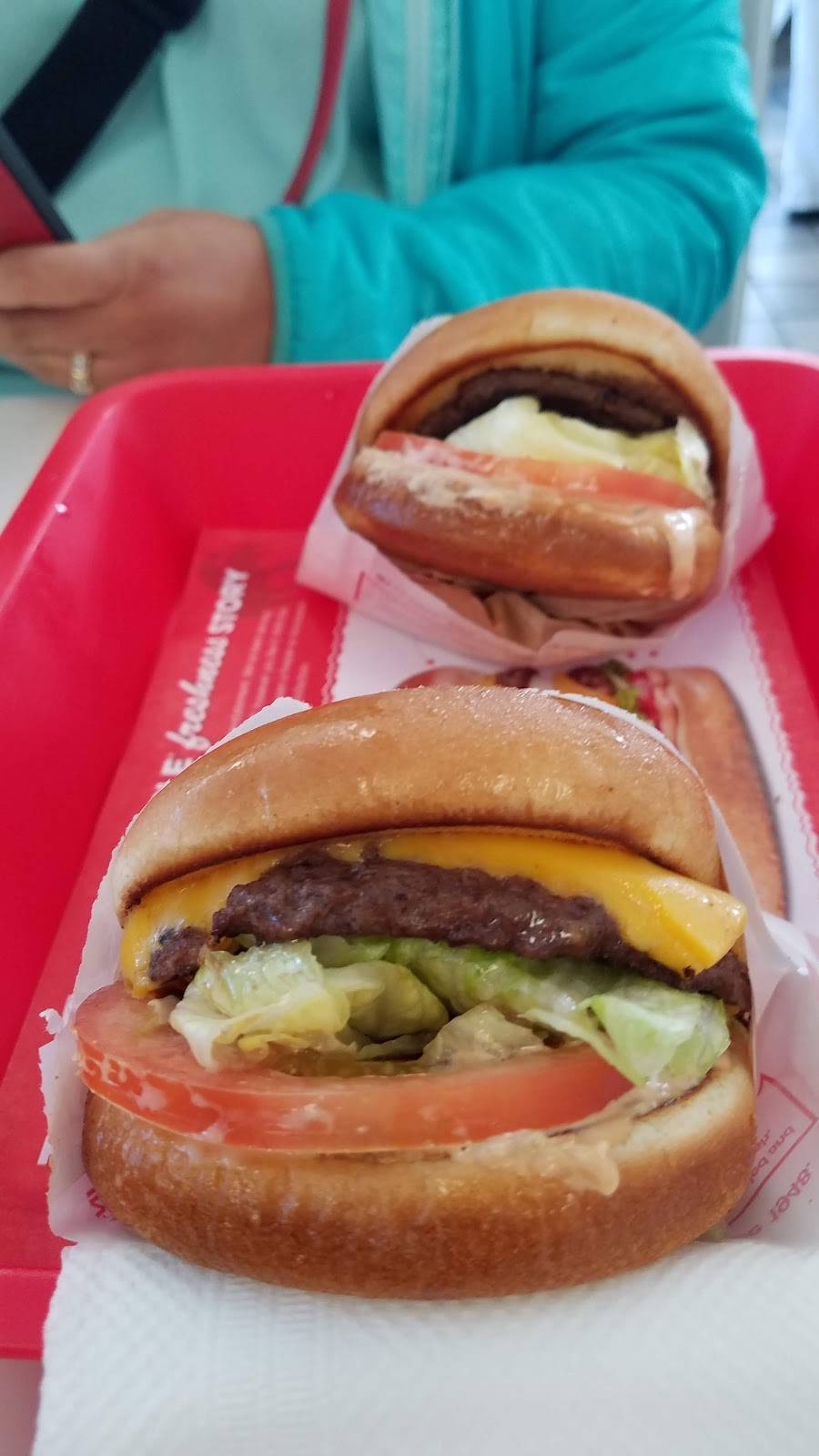 In-N-Out Burger | restaurant | 260 Washington St, Daly City, CA 94015, USA | 8007861000 OR +1 800-786-1000