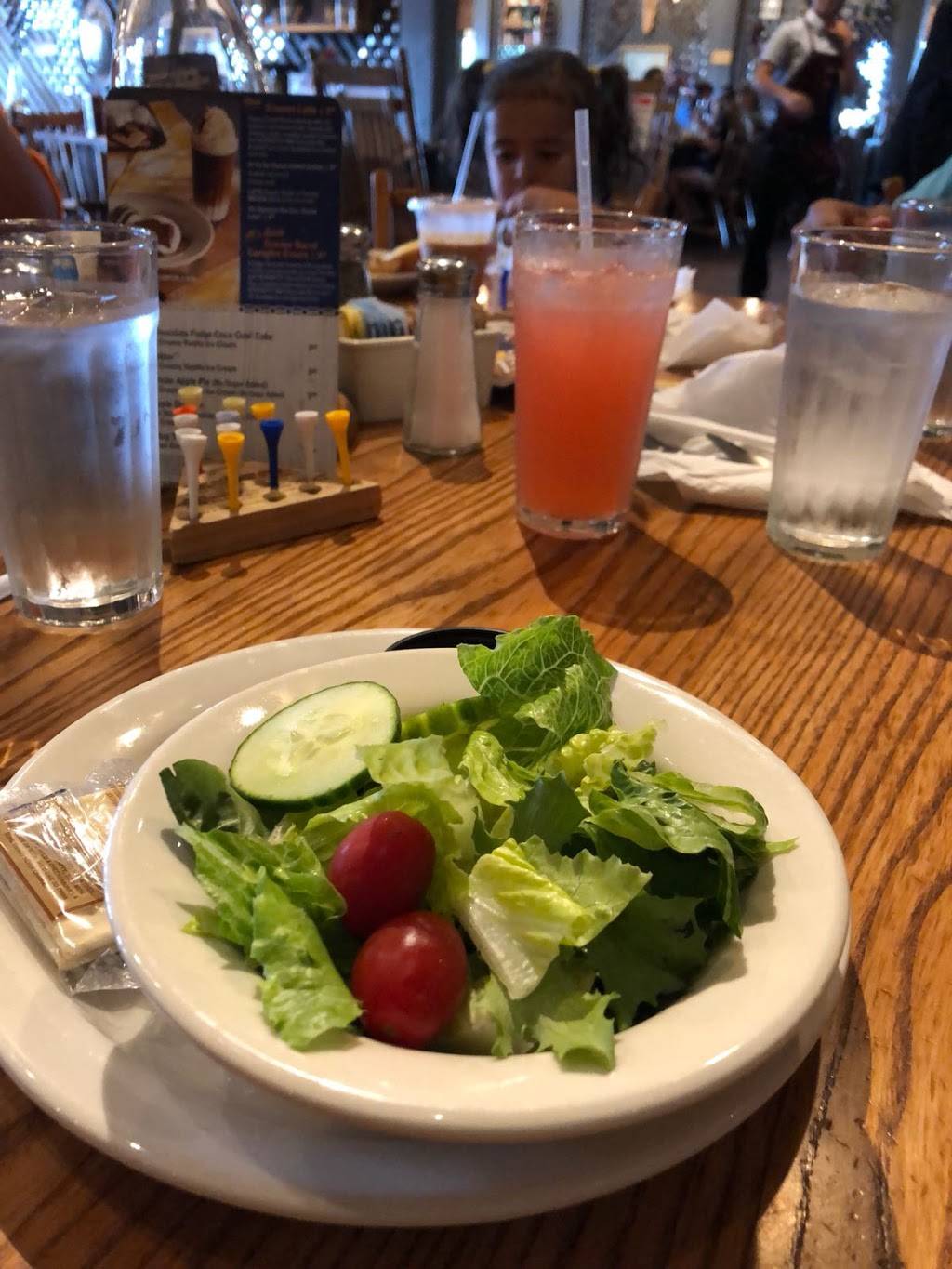 Cracker Barrel Old Country Store | restaurant | 8355 Razorback Rd, Colorado Springs, CO 80920, USA | 7192607721 OR +1 719-260-7721