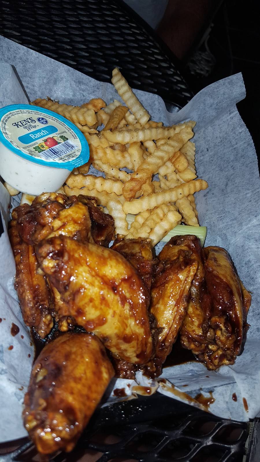 MudBums Sports Grill | restaurant | 231 Northgate Dr #400, McMinnville, TN 37110, USA | 9315072867 OR +1 931-507-2867