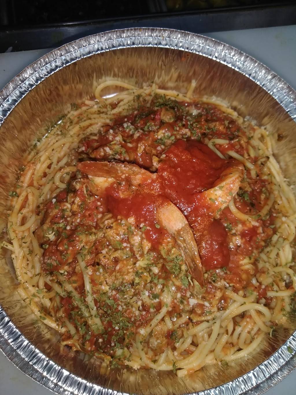 Mama Mias Pizzeria | restaurant | 4320 E 10th St, Greenville, NC 27858, USA | 2527510616 OR +1 252-751-0616