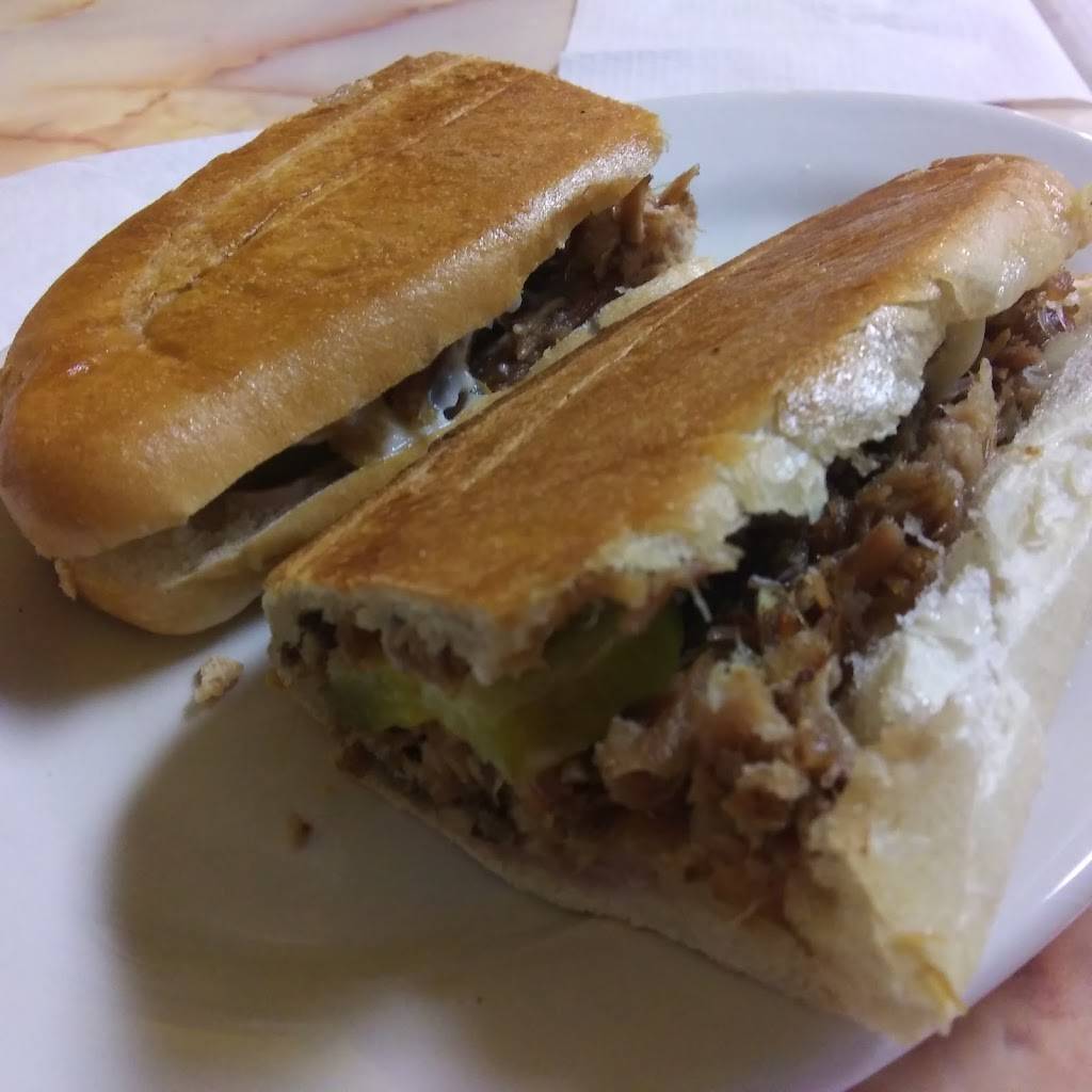 Cuchifrito Restaurant | restaurant | 105 N 7th St, Allentown, PA 18101, USA | 6104341788 OR +1 610-434-1788