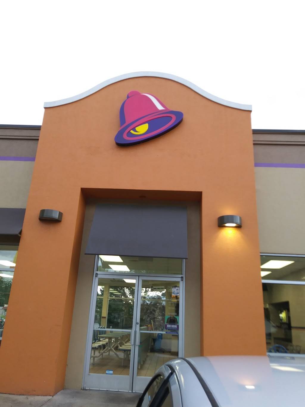 Taco Bell | meal takeaway | 4115 Hixson Pike, Chattanooga, TN 37415, USA | 4238779557 OR +1 423-877-9557