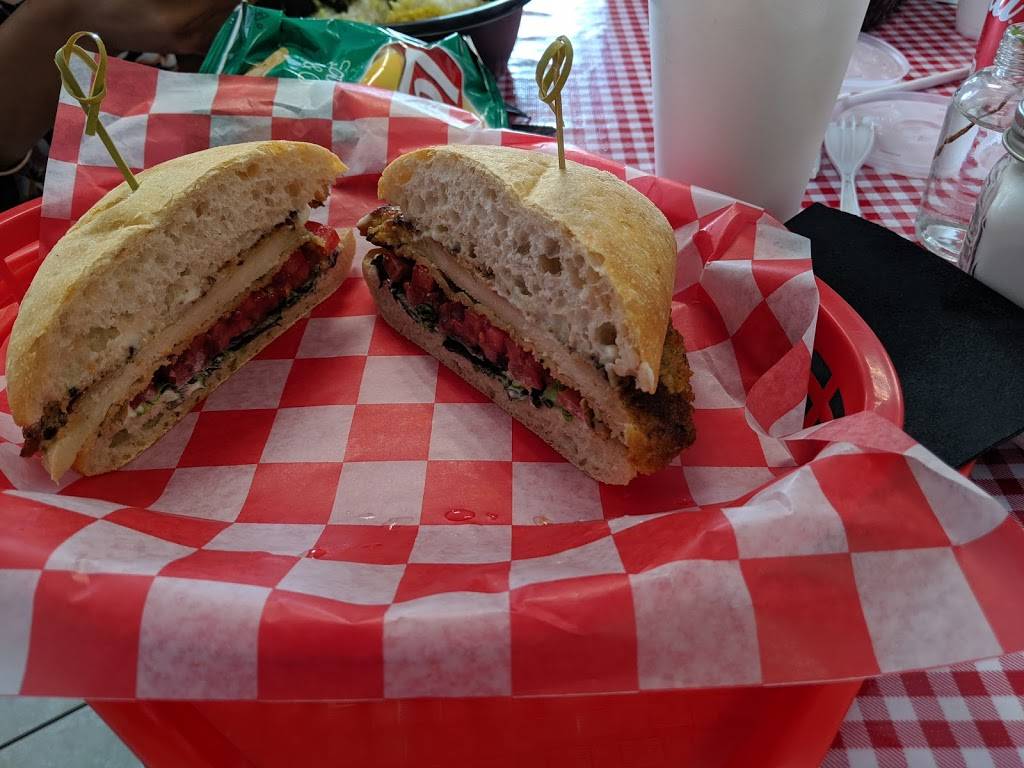 Fork & Folk Bistro | restaurant | 115 W Center Ave, Sebring, FL 33870, USA | 8634515438 OR +1 863-451-5438