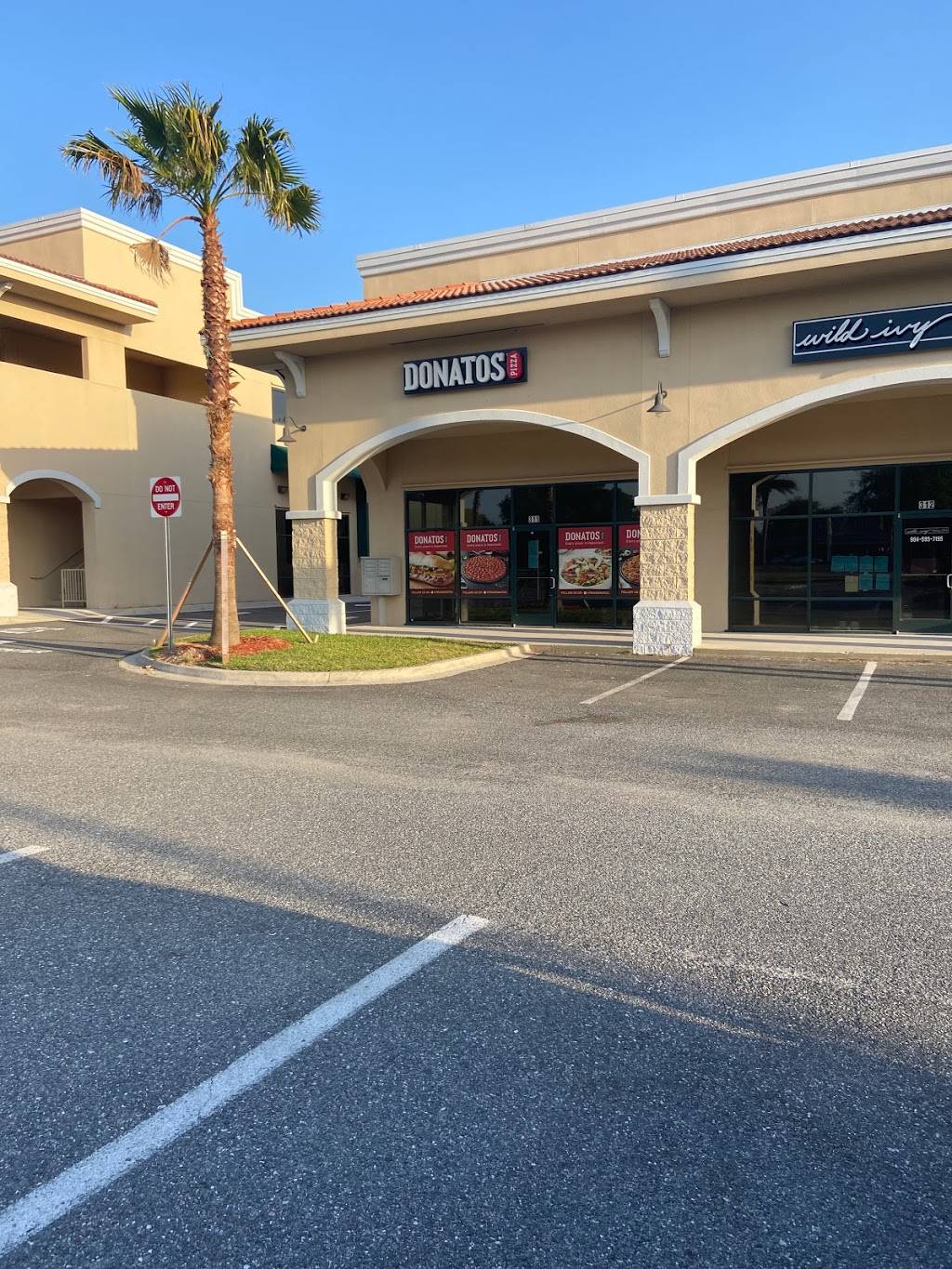 Donatos Pizza | meal takeaway | 1500 Beach Blvd, Jacksonville Beach, FL 32250, USA | 9043662867 OR +1 904-366-2867