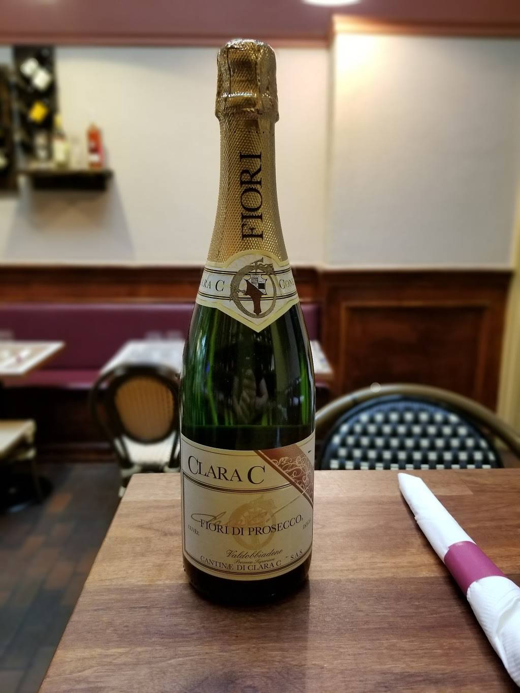 Al Volo Osteria | restaurant | 1790 Columbia Rd NW, Washington, DC 20009, USA | 2027580759 OR +1 202-758-0759