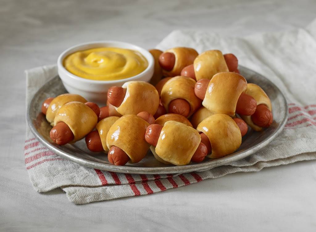 Pretzelmaker | restaurant | 463 Brandon Town Center Dr, Brandon, FL 33511, USA | 8136542724 OR +1 813-654-2724