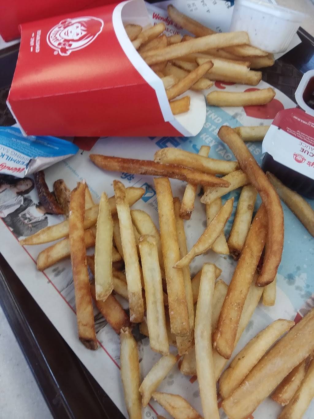 Wendys | restaurant | 12793 N, US-131, Schoolcraft, MI 49087, USA | 2696793922 OR +1 269-679-3922