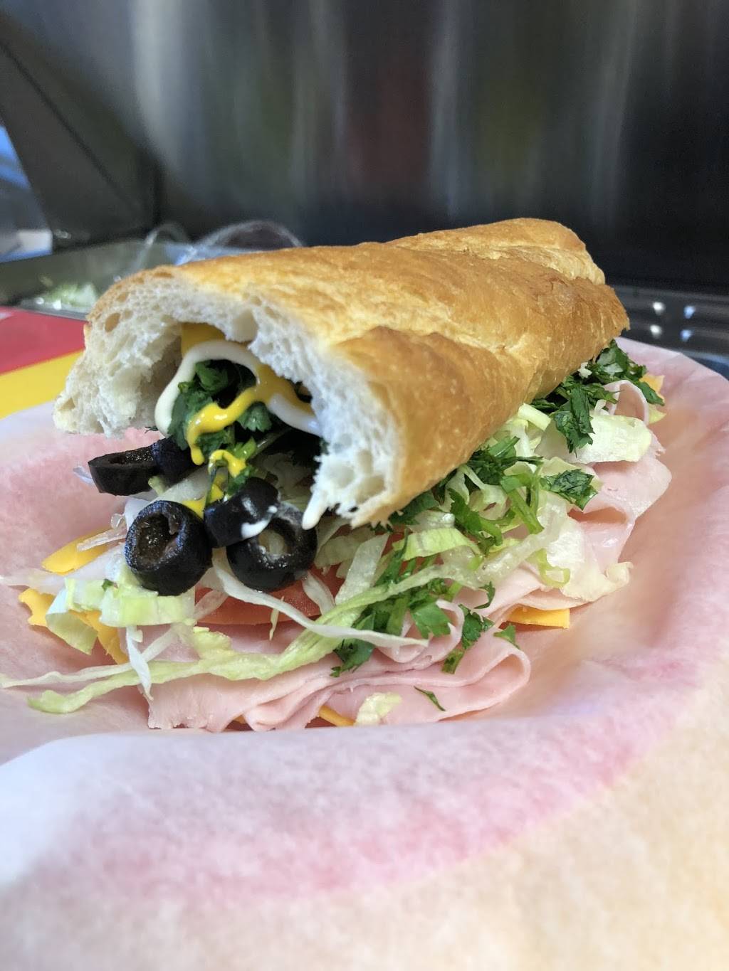 The Sandwich Shoppe | restaurant | 3171 Cahuenga Blvd W, Los Angeles, CA 90068, USA | 3238225171 OR +1 323-822-5171