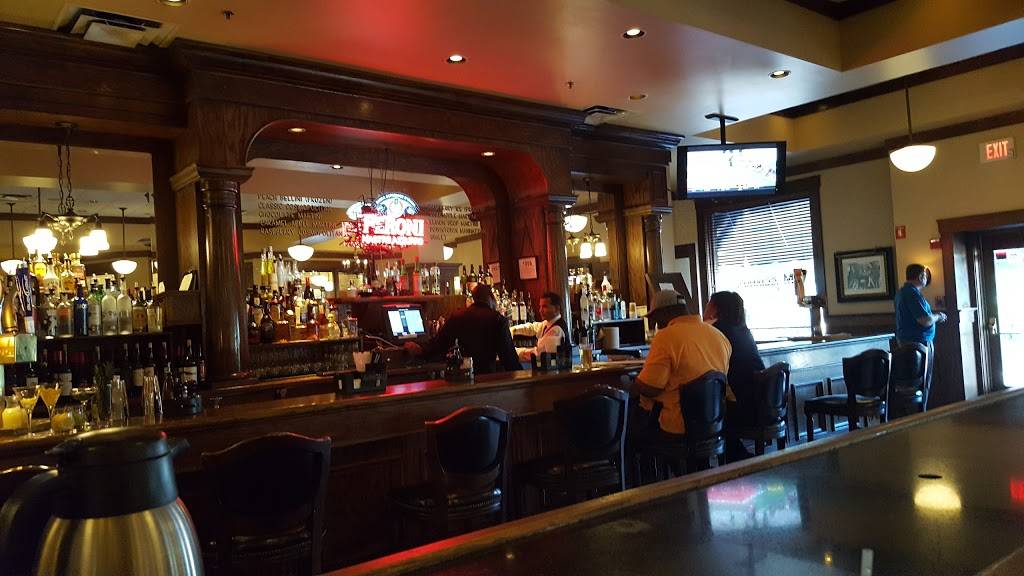 Maggianos Little Italy | restaurant | 2089 W Big Beaver Rd, Troy, MI 48084, USA | 2482051060 OR +1 248-205-1060