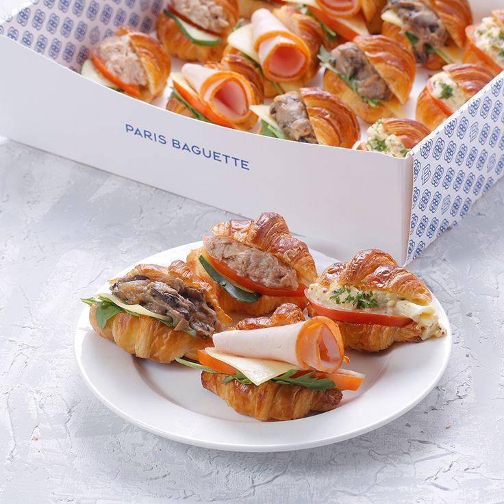 Paris Baguette | cafe | 88-16 Northern Blvd, Flushing, NY 11372, USA | 7184580260 OR +1 718-458-0260