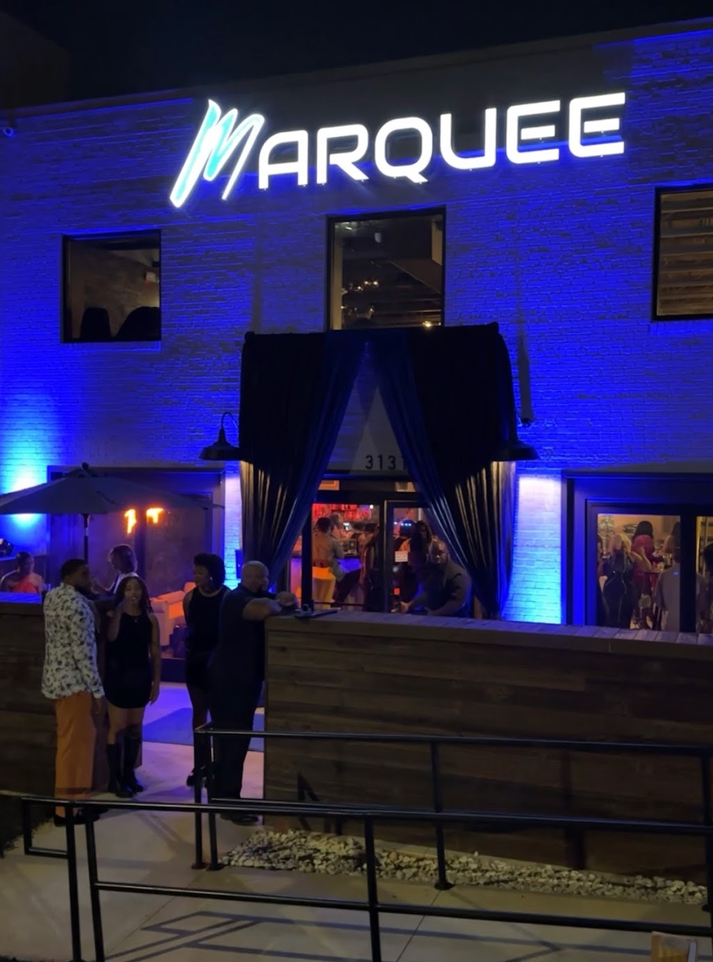 Marquee Charlotte | restaurant | 3131 Tuckaseegee Rd, Charlotte, NC 28208, USA | 9809380120 OR +1 980-938-0120