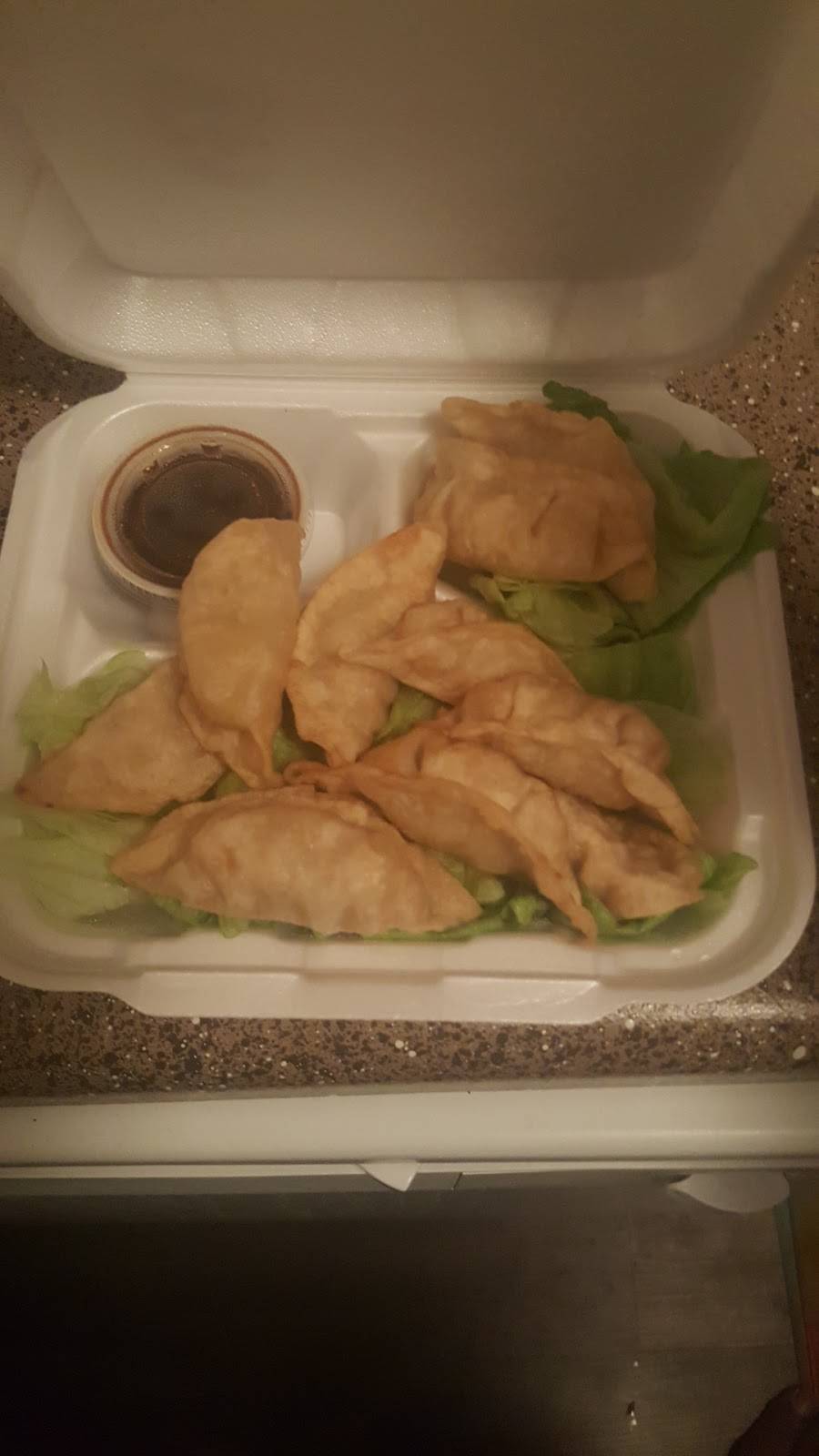 Lees Kitchen | restaurant | 11705 Perrin Beitel Rd, San Antonio, TX 78217, USA | 2105992200 OR +1 210-599-2200