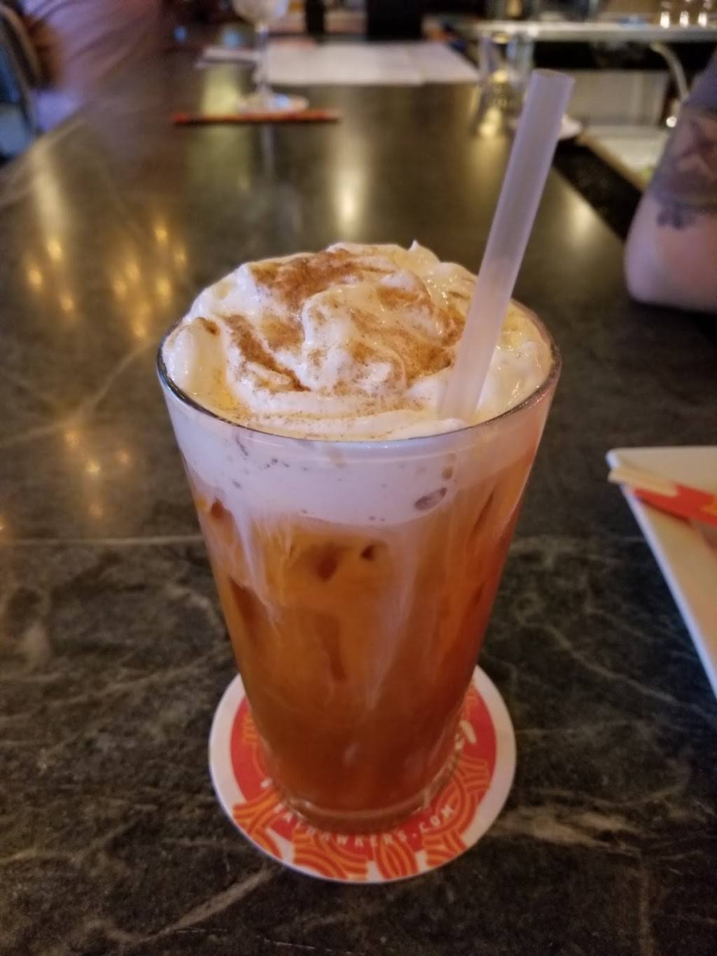 The Grove | shopping mall | 4700-4876 S Apopka Vineland Rd, Windermere, FL 34786, USA | 8136644800 OR +1 813-664-4800