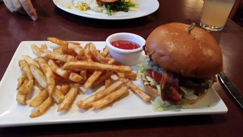 Mama Stortinis Restaurant & Bar | restaurant | 3207 E Main Ave, Puyallup, WA 98372, USA | 2538457569 OR +1 253-845-7569