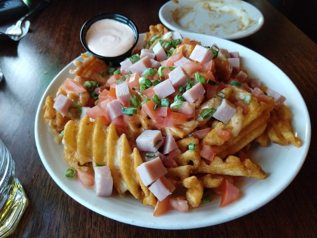 Molly Maguires Irish Restaurant & Pub | restaurant | 197 Bridge St, Phoenixville, PA 19460, USA | 6109339550 OR +1 610-933-9550