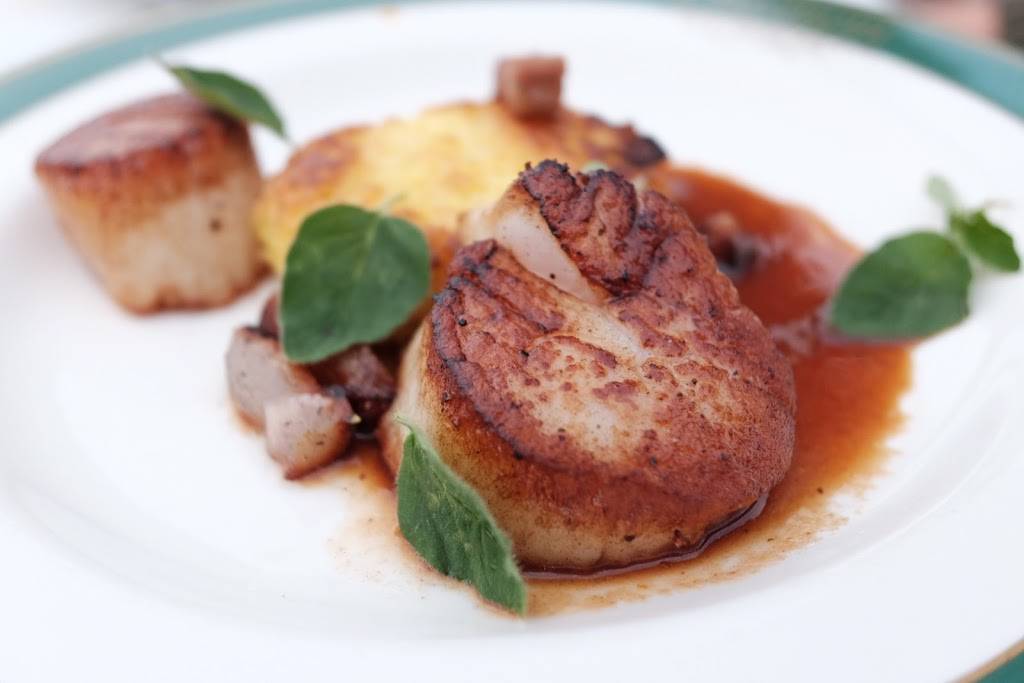 Xanthus Restaurant and Bar | restaurant | 22 Claremont Rd, Southwest Harbor, ME 04679, USA | 8002445036 OR +1 800-244-5036