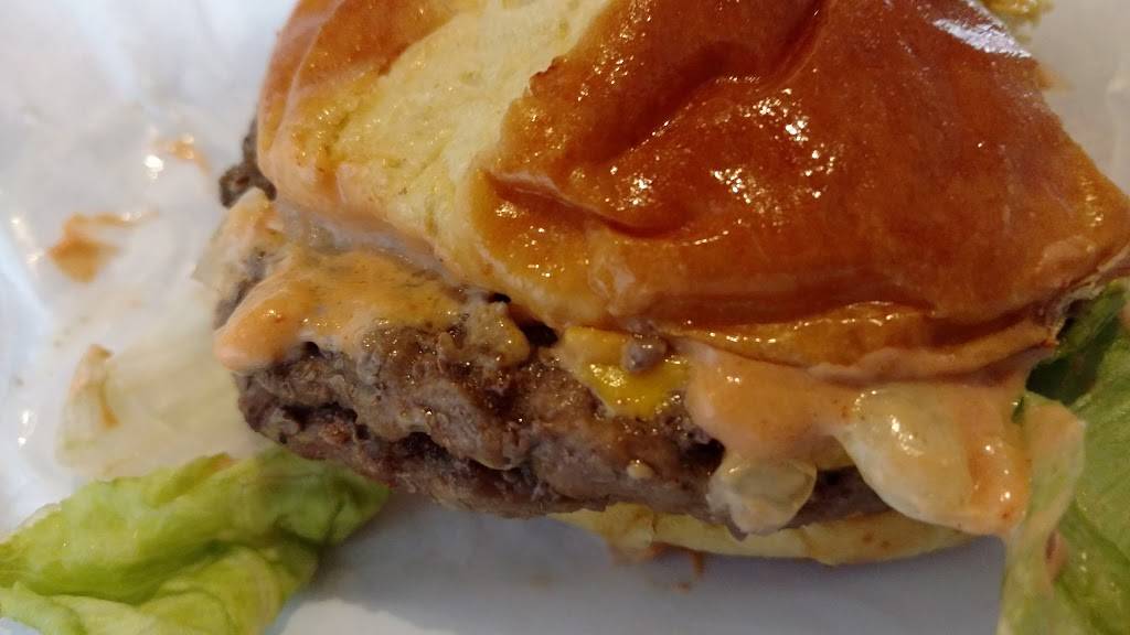 Toms Drive In | restaurant | 501 N Westhill Blvd, Appleton, WI 54914, USA | 9207310827 OR +1 920-731-0827