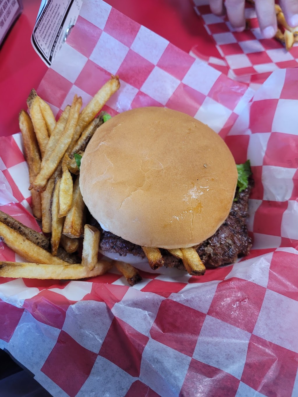 Davids Burgers | restaurant | 102 Country Club Pkwy, Maumelle, AR 72113, USA | 5017348668 OR +1 501-734-8668