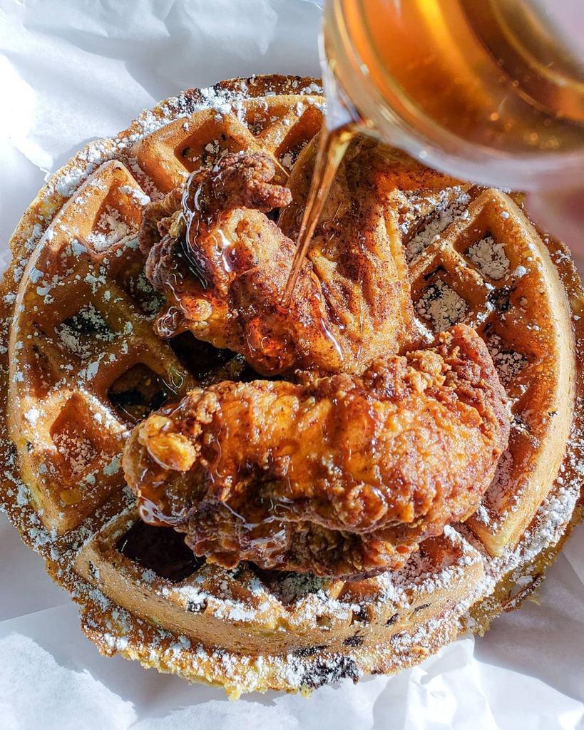 Club Life Chicken Waffles | cafe | 538 Meridian Ave, Miami Beach, FL 33139, USA | 3054560946 OR +1 305-456-0946