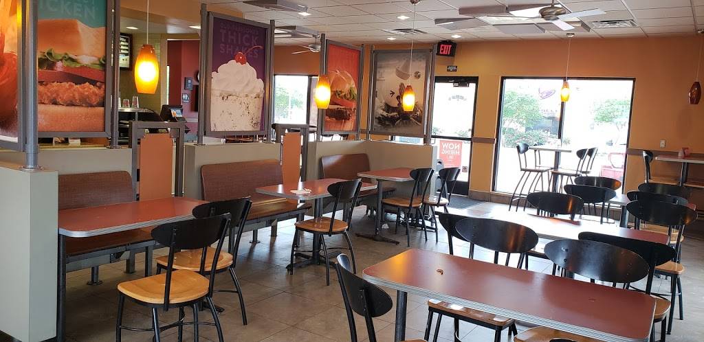 Jack in the Box | restaurant | 1700 Farm to Market 685, Pflugerville, TX 78660, USA | 5122527834 OR +1 512-252-7834