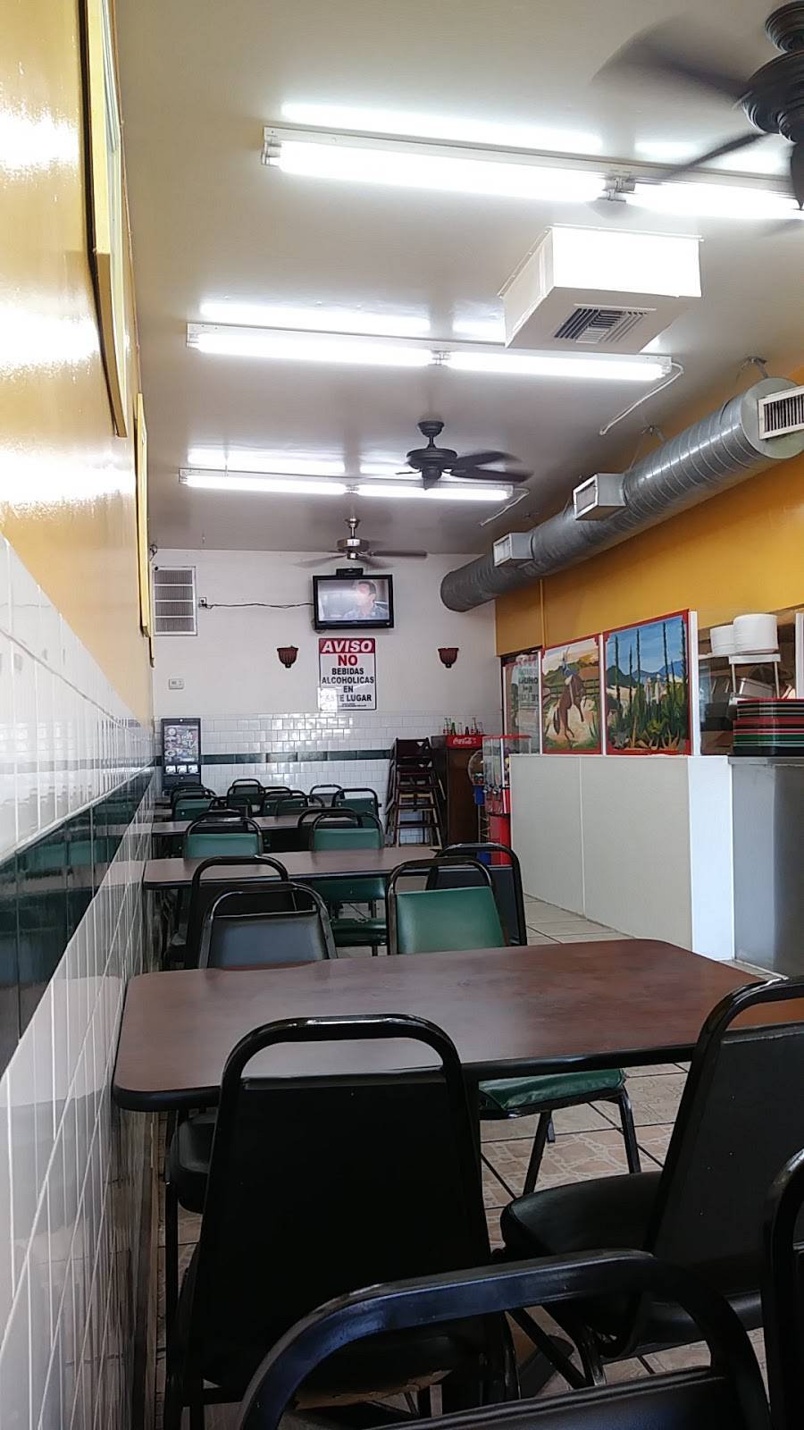 El Caporal | restaurant | 8041 Vineland Ave, Sun Valley, CA 91352, USA | 8187687490 OR +1 818-768-7490