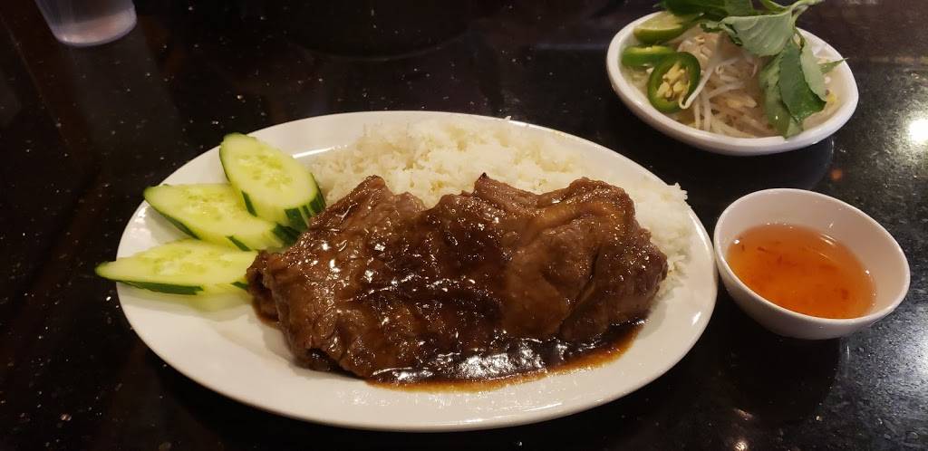 Pho Saigon | restaurant | 1118 North Muldoon Road #135, Anchorage, AK 99504, USA | 9072224050 OR +1 907-222-4050