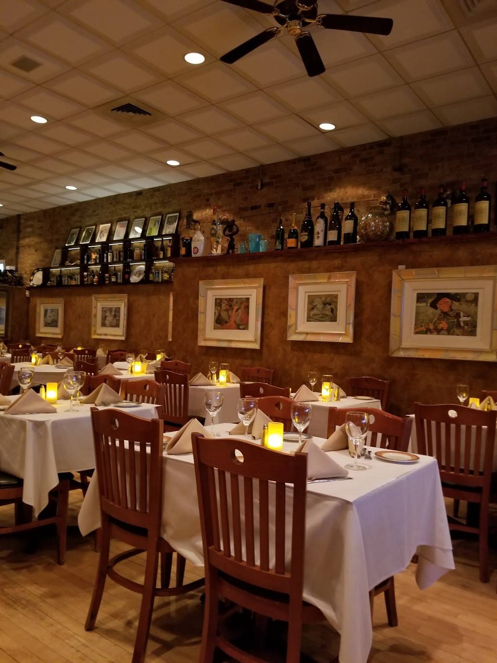 Topo Gigio Ristorante | restaurant | 1516 N Wells St, Chicago, IL 60610, USA | 3122669355 OR +1 312-266-9355