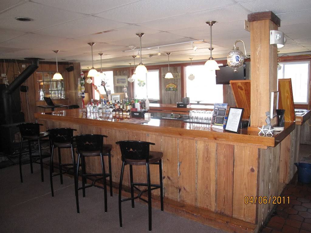 Anchor Ale House | restaurant | 100 Davis Straits, Falmouth, MA 02540, USA | 5082998200 OR +1 508-299-8200