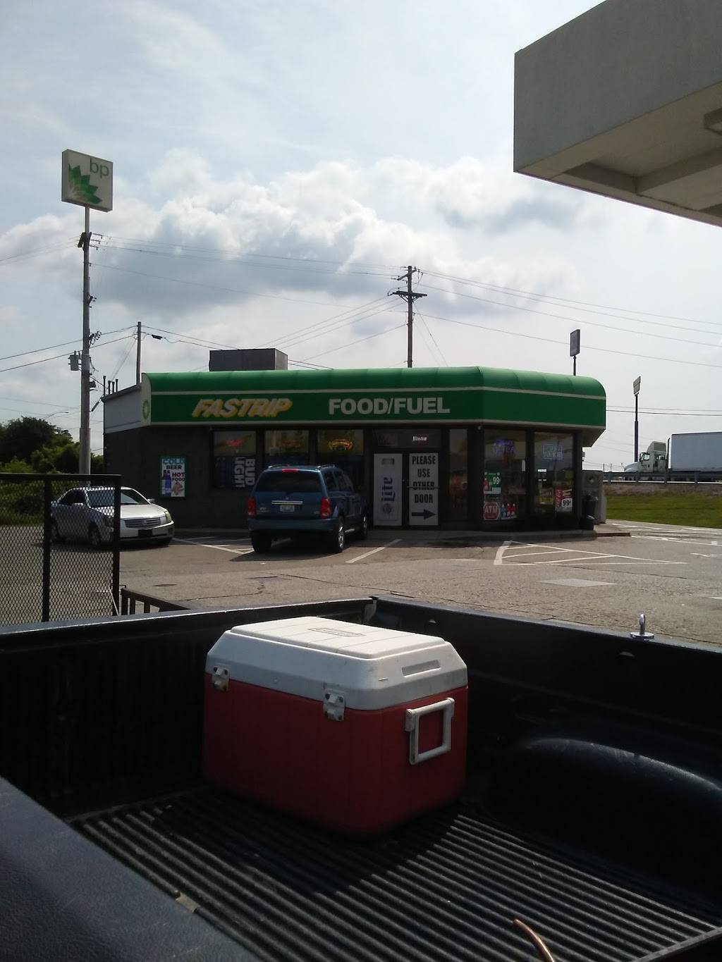 BP | restaurant | 620 Brooks Hill Rd, Brooks, KY 40109, USA | 5029559568 OR +1 502-955-9568