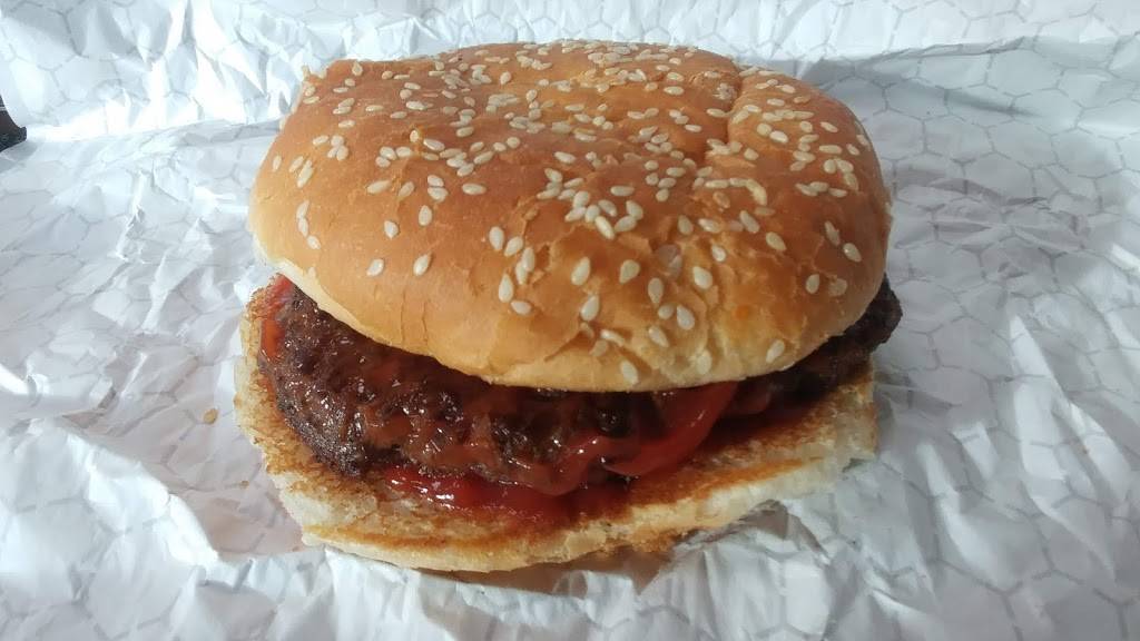 Braums Ice Cream & Burger Restaurant | restaurant | 3420 N Maize Rd, Wichita, KS 67205, USA | 3167215935 OR +1 316-721-5935