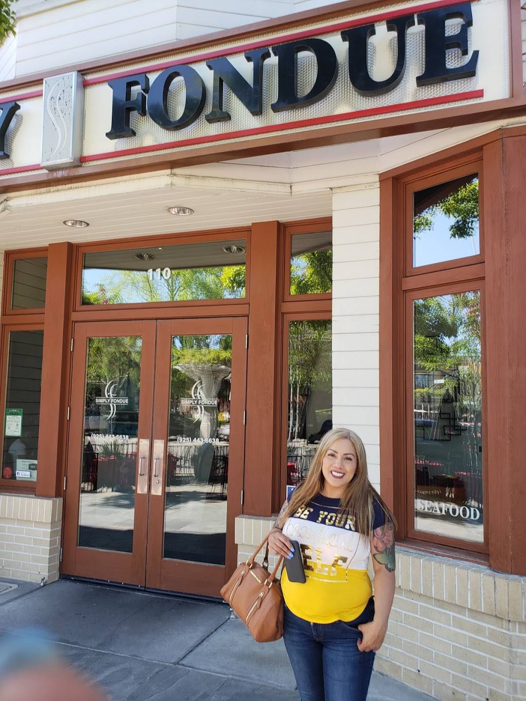 Simply Fondue | night club | 2300 First St #110, Livermore, CA 94550, USA | 9254436638 OR +1 925-443-6638