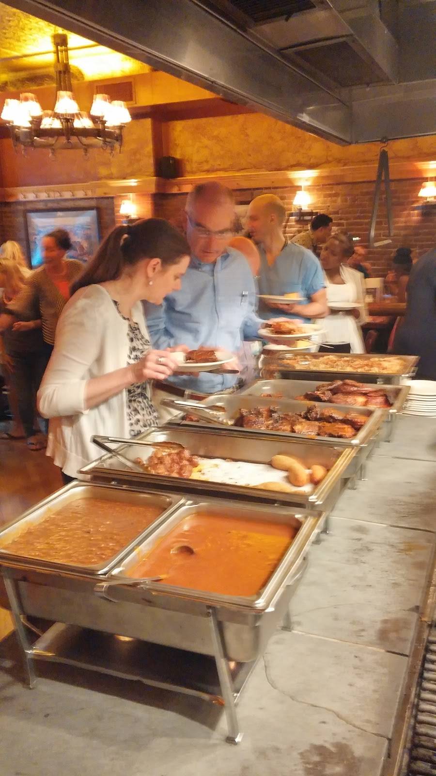 Magnolia Smokehouse | restaurant | 6 Harvard Square, Brookline, MA 02445, USA | 6175663782 OR +1 617-566-3782