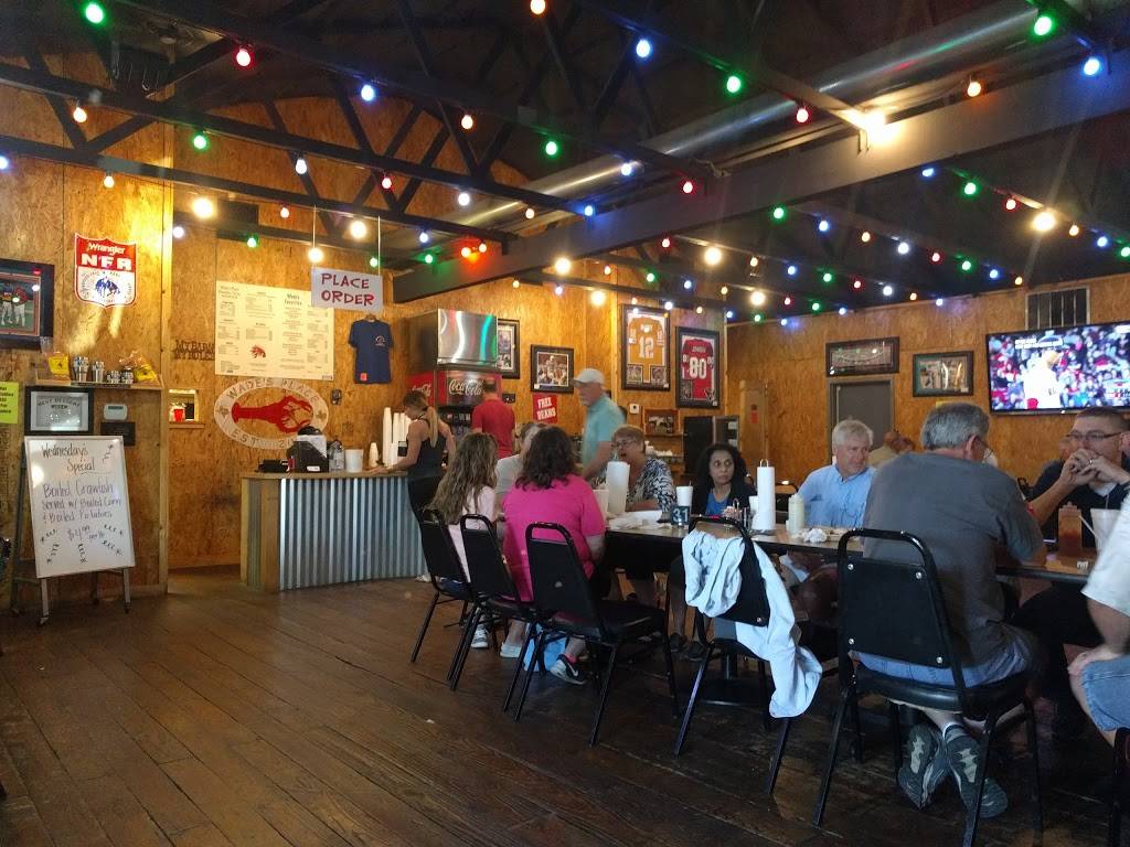 Wades Place | restaurant | 104 E Main St, Chandler, TX 75758, USA | 9038492729 OR +1 903-849-2729
