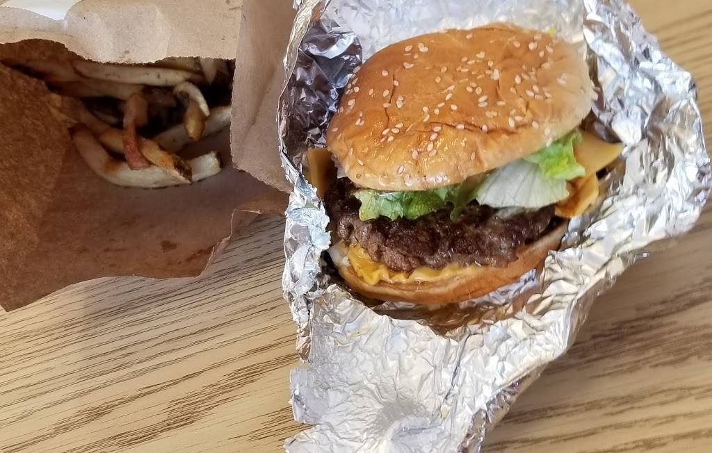 Five Guys | meal takeaway | 525 Lincoln St, Worcester, MA 01605, USA | 5088532000 OR +1 508-853-2000