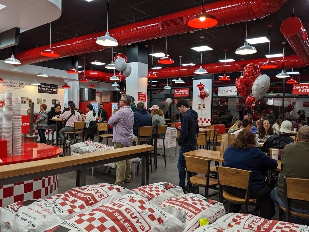 Five Guys | restaurant | 4 Kelch Dr, Malta, NY 12020, USA | 5182895645 OR +1 518-289-5645