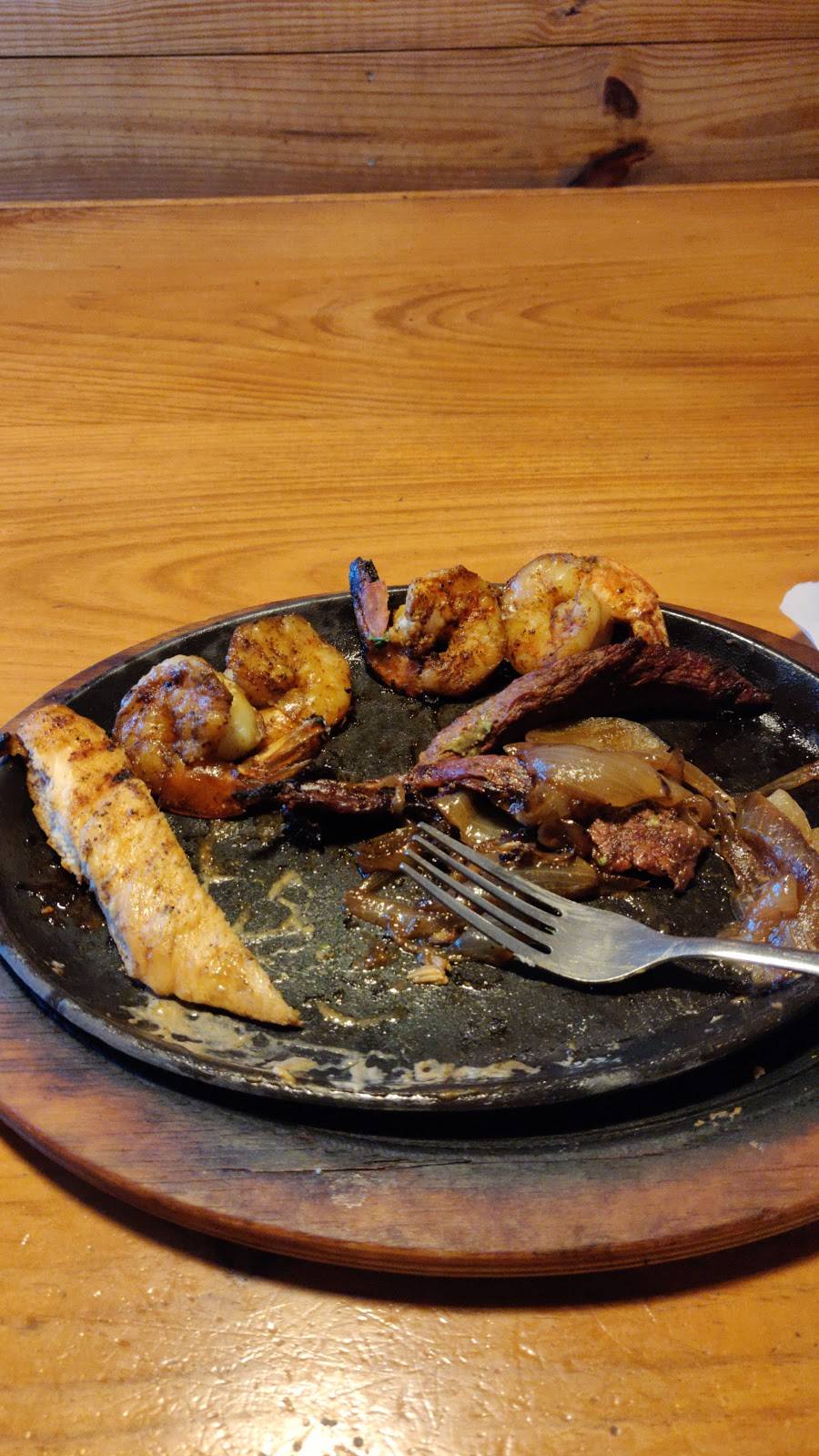 Que Pasa | restaurant | 6371 US-61, St Francisville, LA 70775, USA | 2257840161 OR +1 225-784-0161