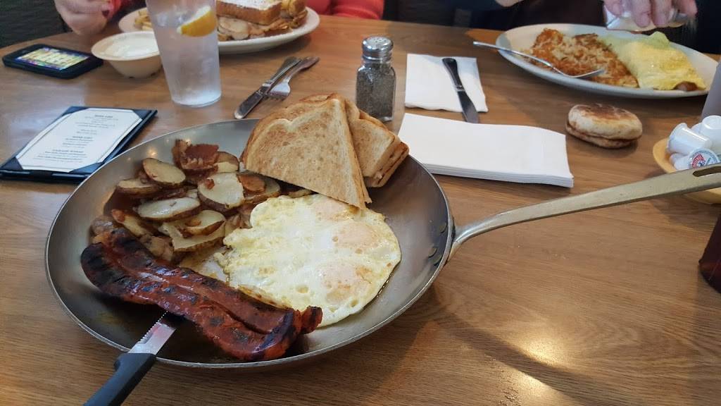 Copper Skillet Restaurant | meal takeaway | 7265 Amador Valley Blvd, Dublin, CA 94568, USA | 9258284731 OR +1 925-828-4731