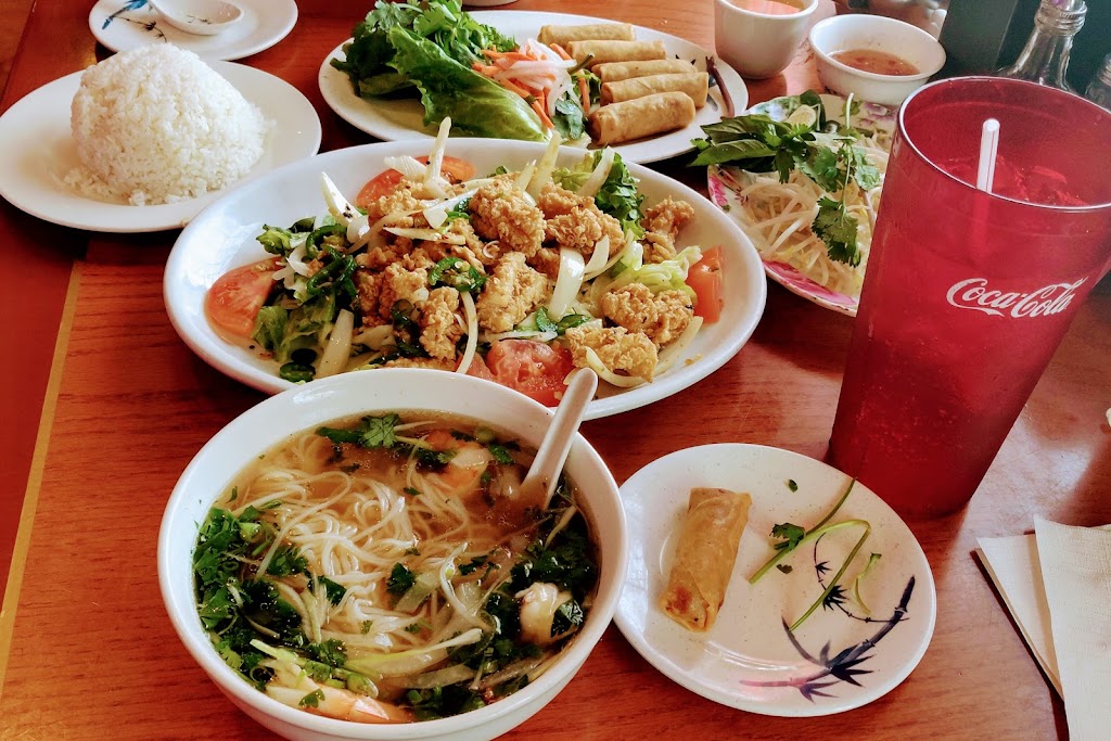 Pho Ngon | restaurant | 10780 Bellaire Blvd, Houston, TX 77072, USA | 2815648887 OR +1 281-564-8887