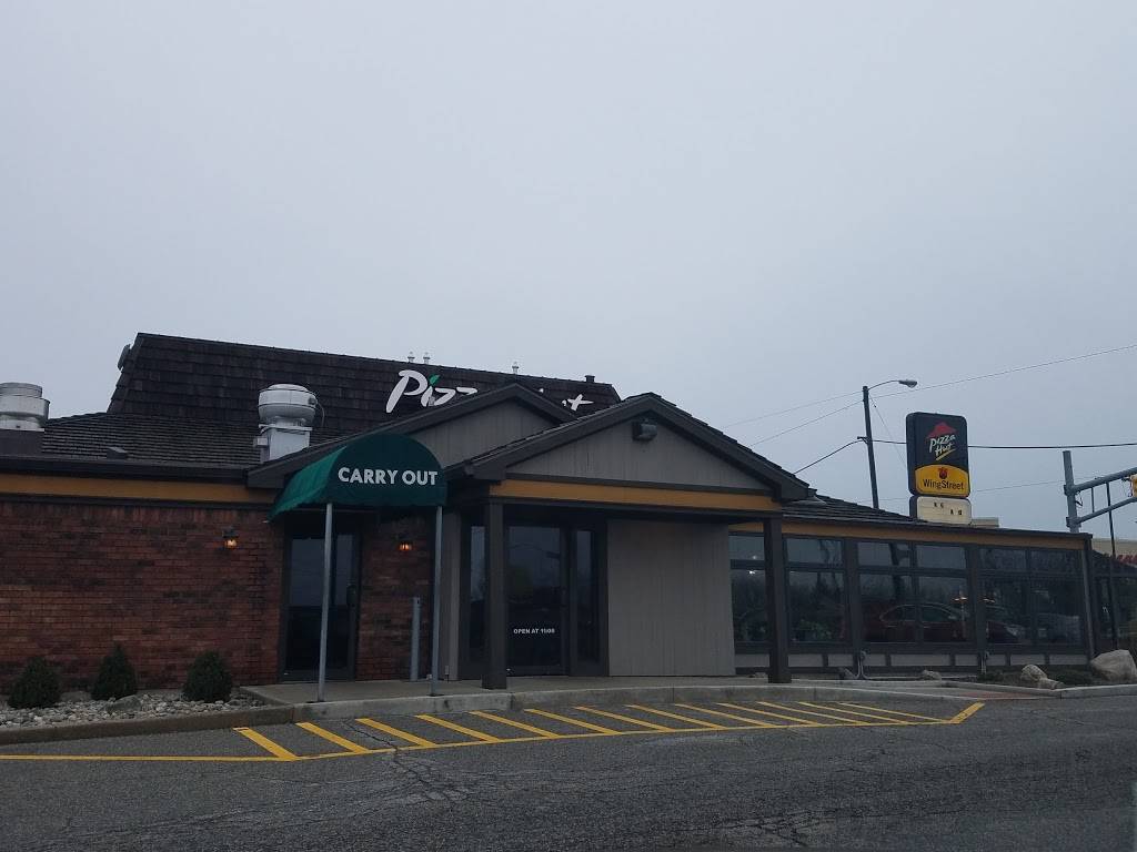 Pizza Hut | restaurant | 101 E North St, Kendallville, IN 46755, USA | 2603475340 OR +1 260-347-5340