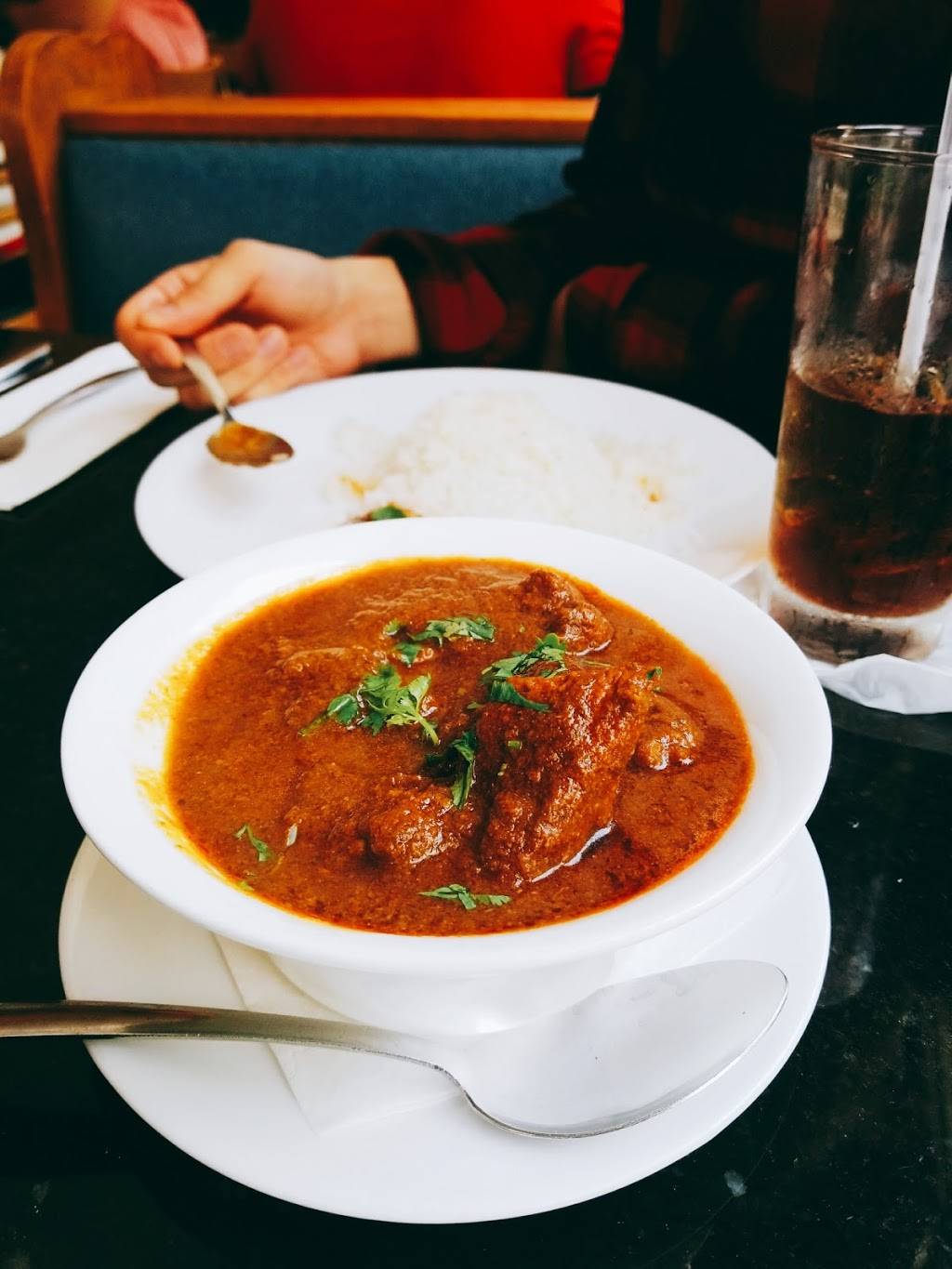 Bombay Bistro | restaurant | 98 W Montgomery Ave, Rockville, MD 20850, USA | 3017628798 OR +1 301-762-8798