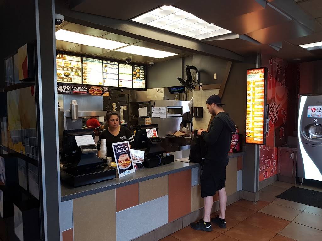 Jack in the Box | restaurant | 12409 NE 116th St, Kirkland, WA 98034, USA | 4258228442 OR +1 425-822-8442