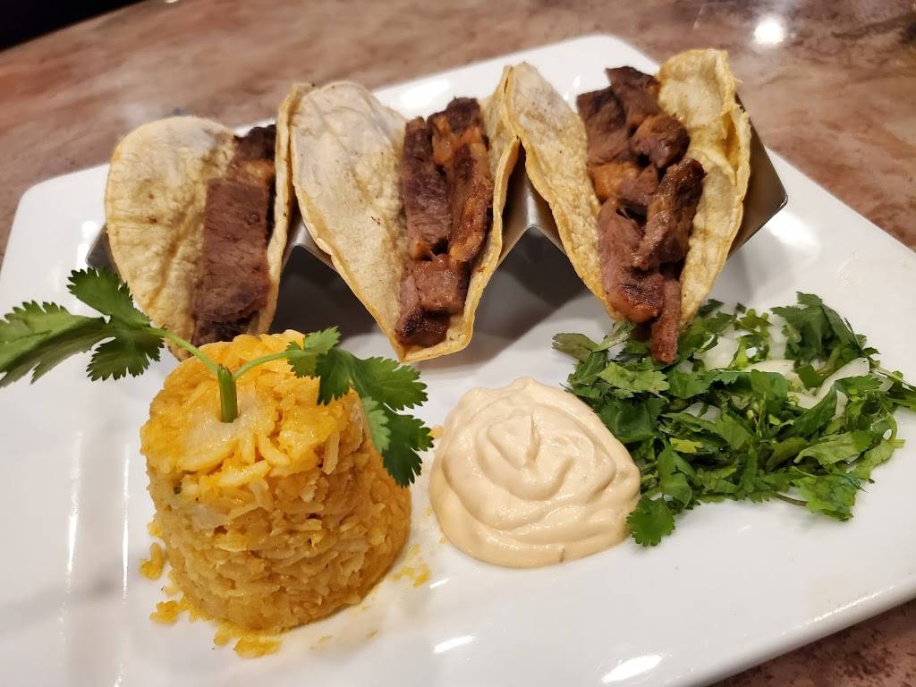 Casa Azteca | restaurant | 1801 N Wayne St #104, Angola, IN 46703, USA | 2602434115 OR +1 260-243-4115