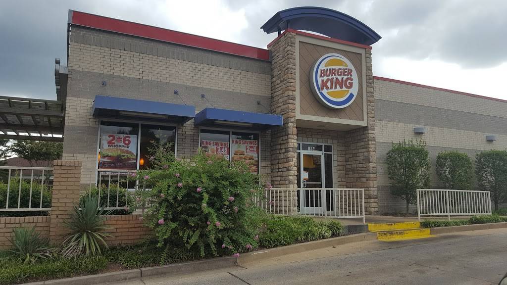 Burger King | restaurant | 2884 Hickory Hill Rd, Memphis, TN 38115, USA | 9013704660 OR +1 901-370-4660