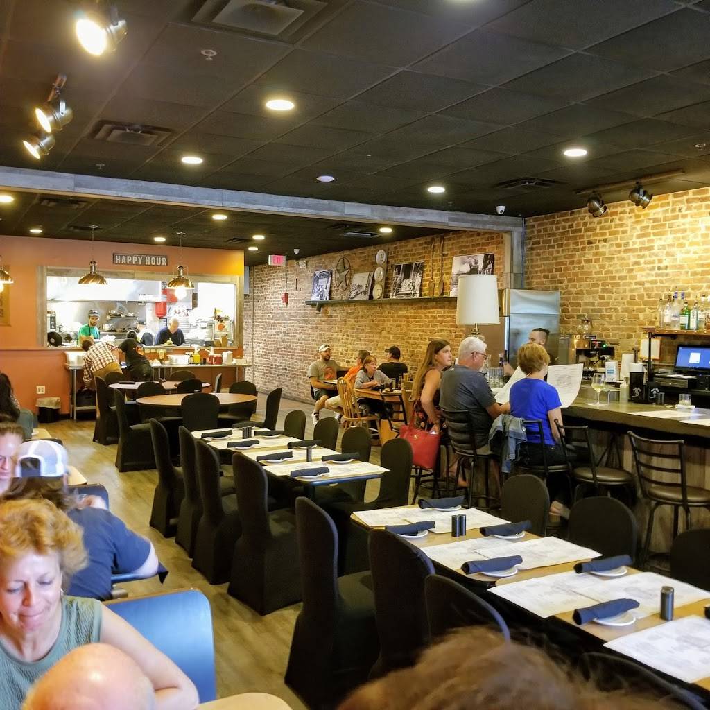 West & Main - Bar & Grill | restaurant | 187 W Market St, Warren, OH 44481, USA | 3309741665 OR +1 330-974-1665