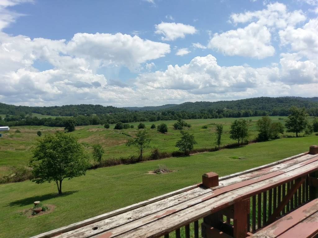 Sugar Shack Drive-In | restaurant | 19510 Leatherwood Rd, Salesville, OH 43778, USA | 7406792247 OR +1 740-679-2247