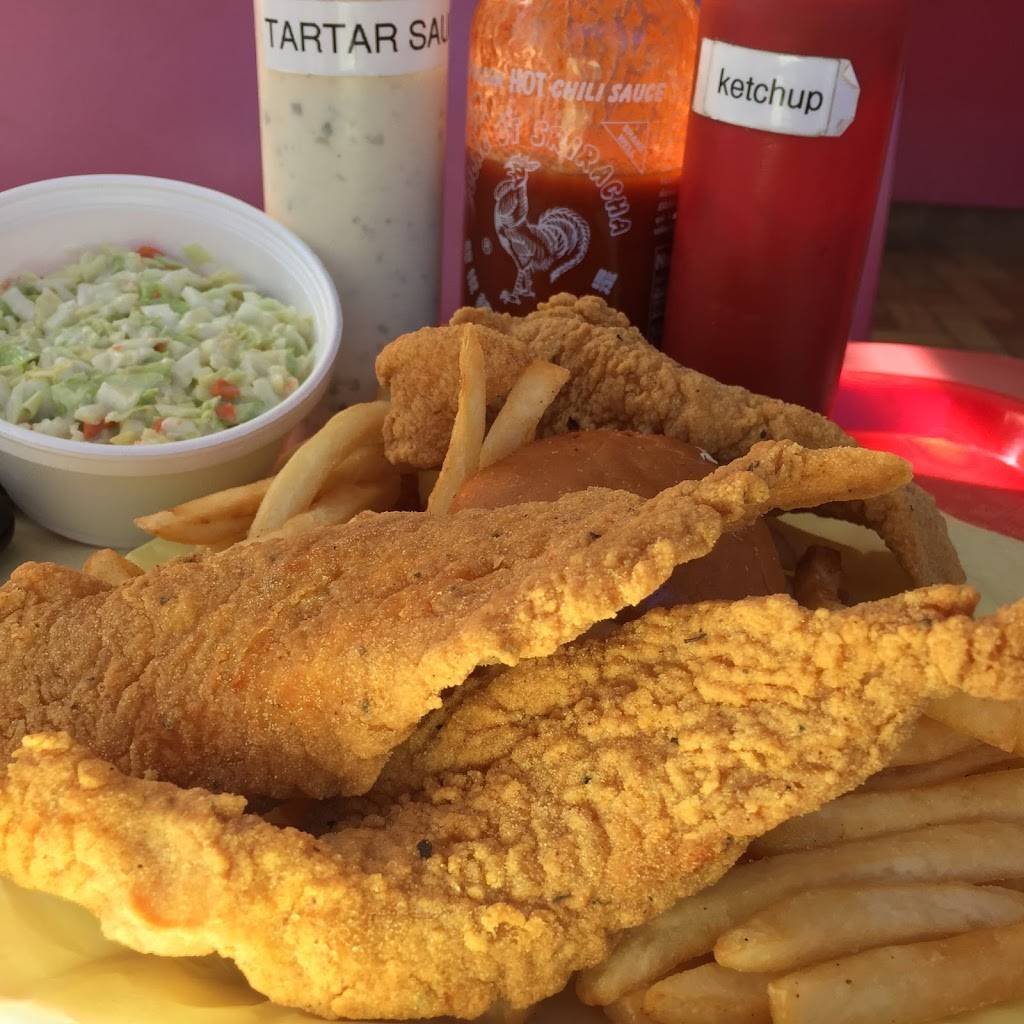 Louisiana Fried Chicken | restaurant | 1515 N Lake Ave, Pasadena, CA 91104, USA | 6267916229 OR +1 626-791-6229