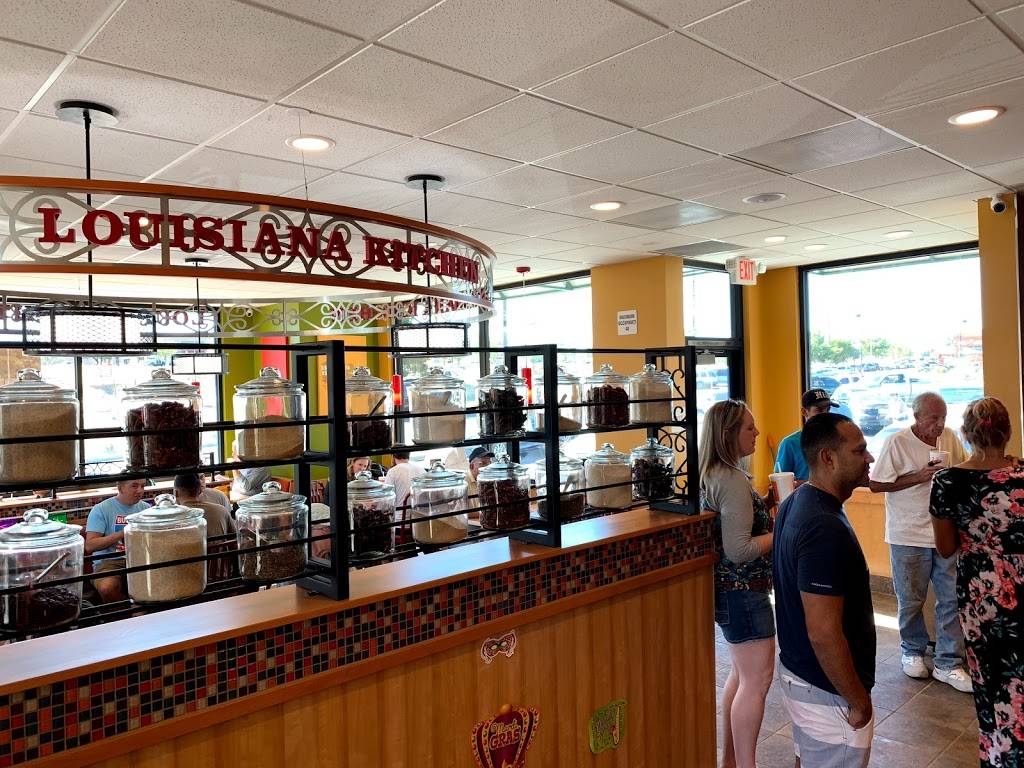 Popeyes Louisiana Kitchen | restaurant | 57858 Twentynine Palms Highway, Yucca Valley, CA 92284, USA | 7604185889 OR +1 760-418-5889